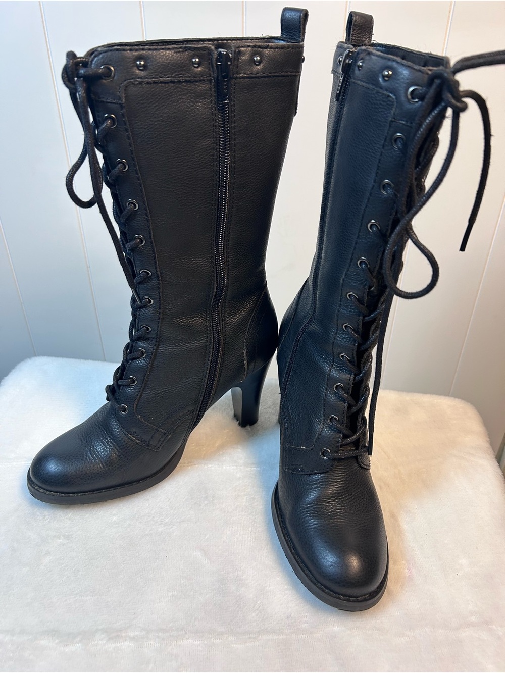 Vintage 2006 Naturalizer
 Black Leather Mid Calf Boots Size 6M